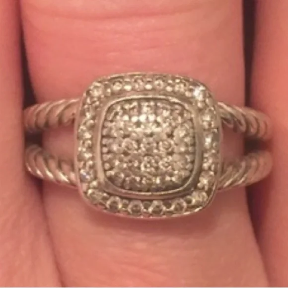 David Yurman Petite Albion® Ring with Diamonds - Picture 5 of 5